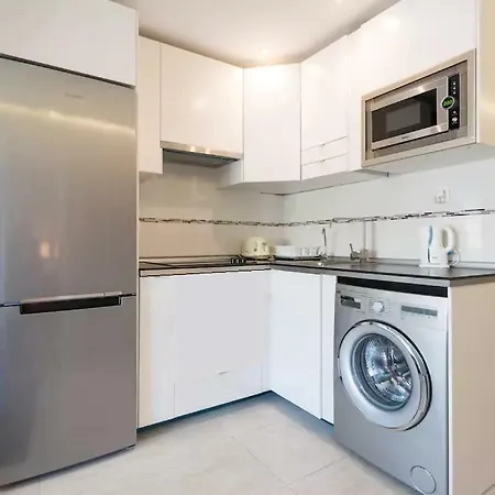 Apartament Yumbo Movida *